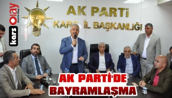 AK Parti'de Bayramlaşma Töreni