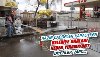 Belediye Kars Sokaklarını Tazyikli Suyla Temizliyor