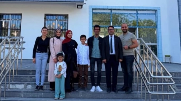 Bursluluk Sınavı'nın Türkiye birincisi Kağızman'dan çıktı