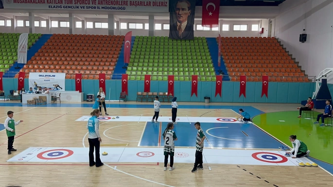 Çiçekli Afetevleri Ortaokulu Elazığ’da Hem Yarıştı Hem Keşfetti