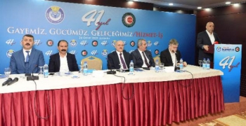 Hizmet-İş Kadroya Geçen İşçiler İçin Zam İstedi