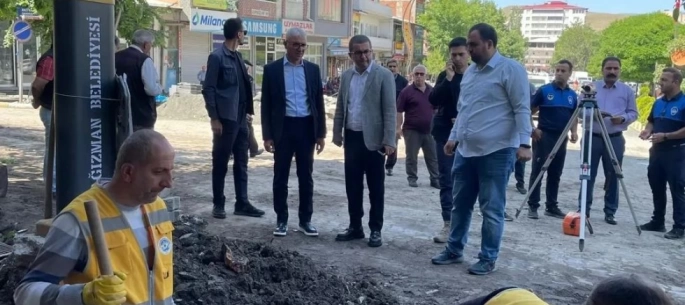 Kağızman'da Kaldırımlar Yenileniyor, Sulama Kanalları Modernize Ediliyor