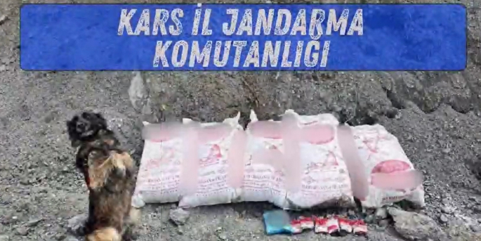 Kağızman'da teröristlere ait yaşam malzemesi ele geçirildi