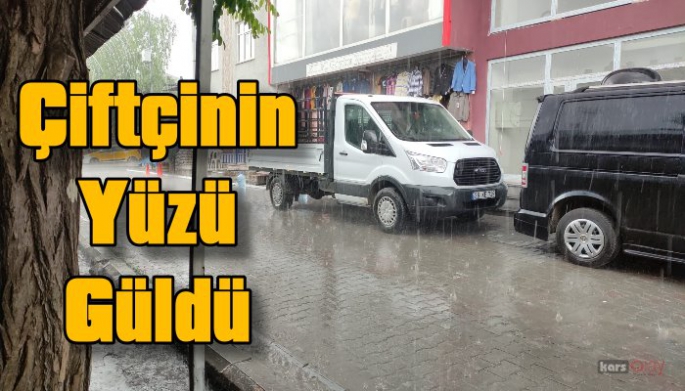 Kağızman’da yağan yağmur çiftçinin yüzünü güldürdü