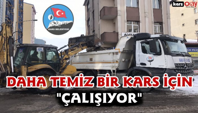 Kars Belediyesi kar temizleme çalışmalarını aralıksız sürdürüyor