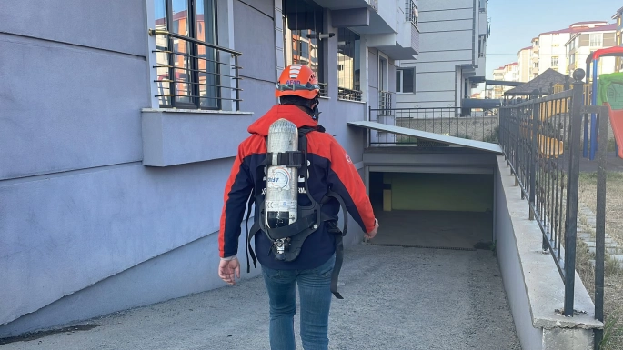 Kars'ta Apartmanda patlama yaralılar var,