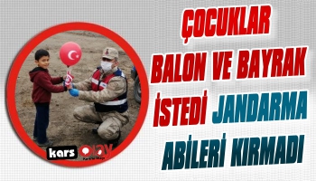 Kars'ta Jandarma Bayrak İsteyen Çocukları Kırmadı