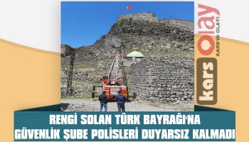 Rengi Solan Türk Bayrağına Güvenlik Şube Duyarsız Kalmadı