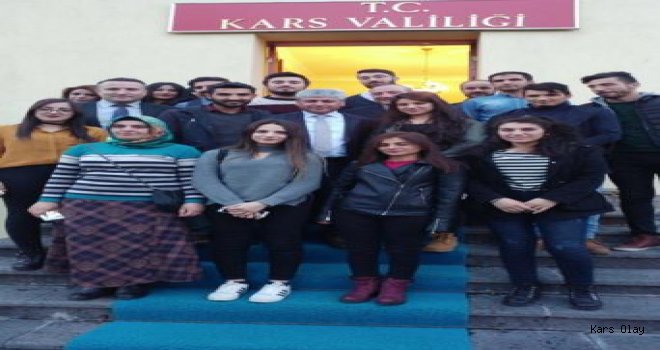 Sarıkamış'lı Öğrencilerden Kars Valisine Ziyaret